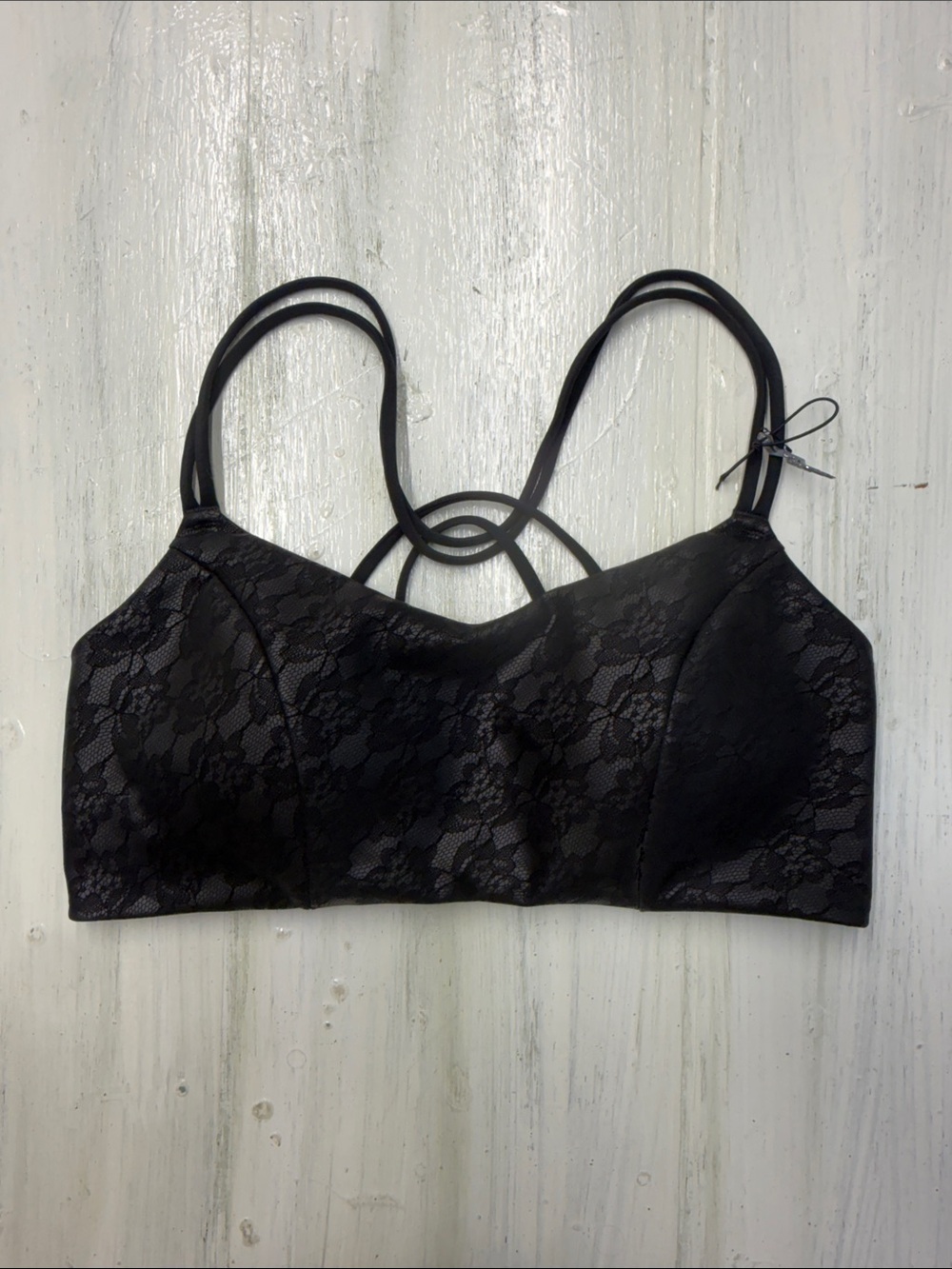✨ NWOT Victoria’s Secret VSX Elevate Lace Sports Bra Sz M✨